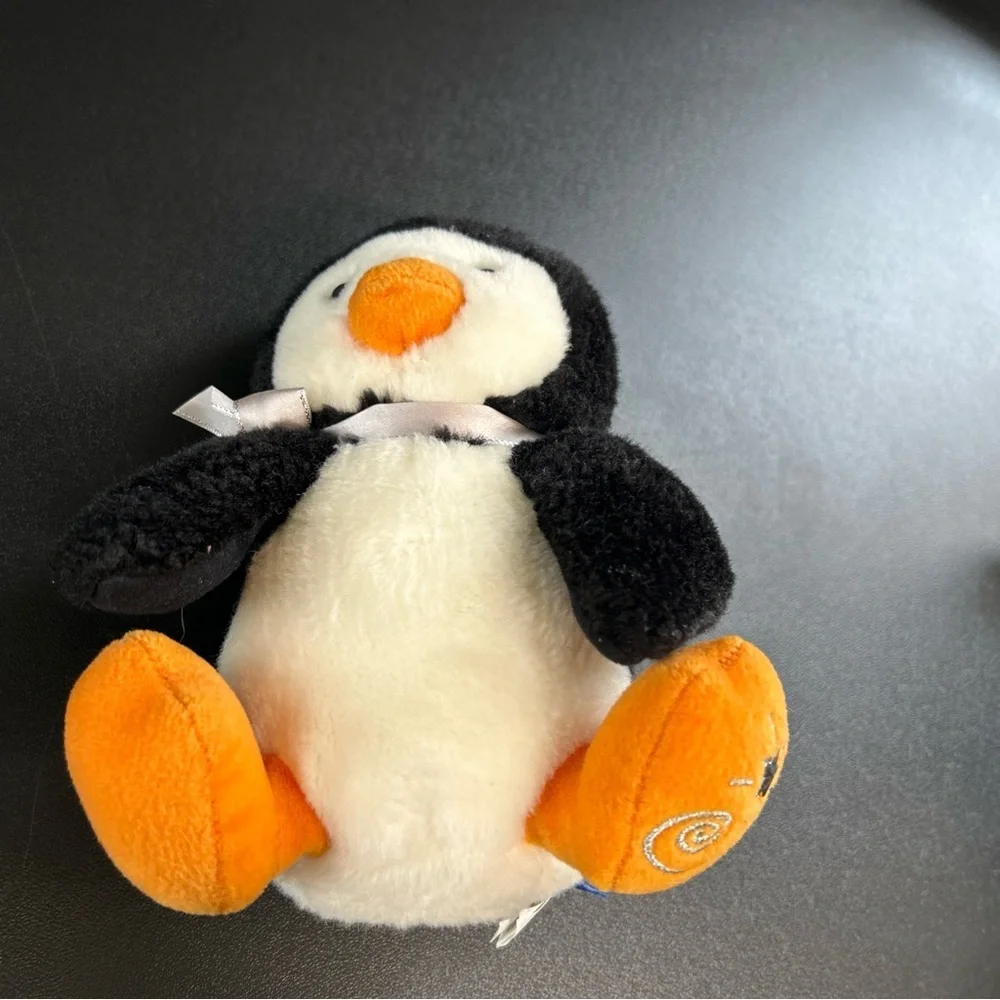 Russ 2006 Shining Stars  7” Tall Plush- Beanie Penguin Stuffy Stuffed‎ Animal